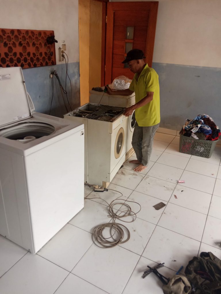 Service laundry bsd, bintaro, ciputat, graha raya